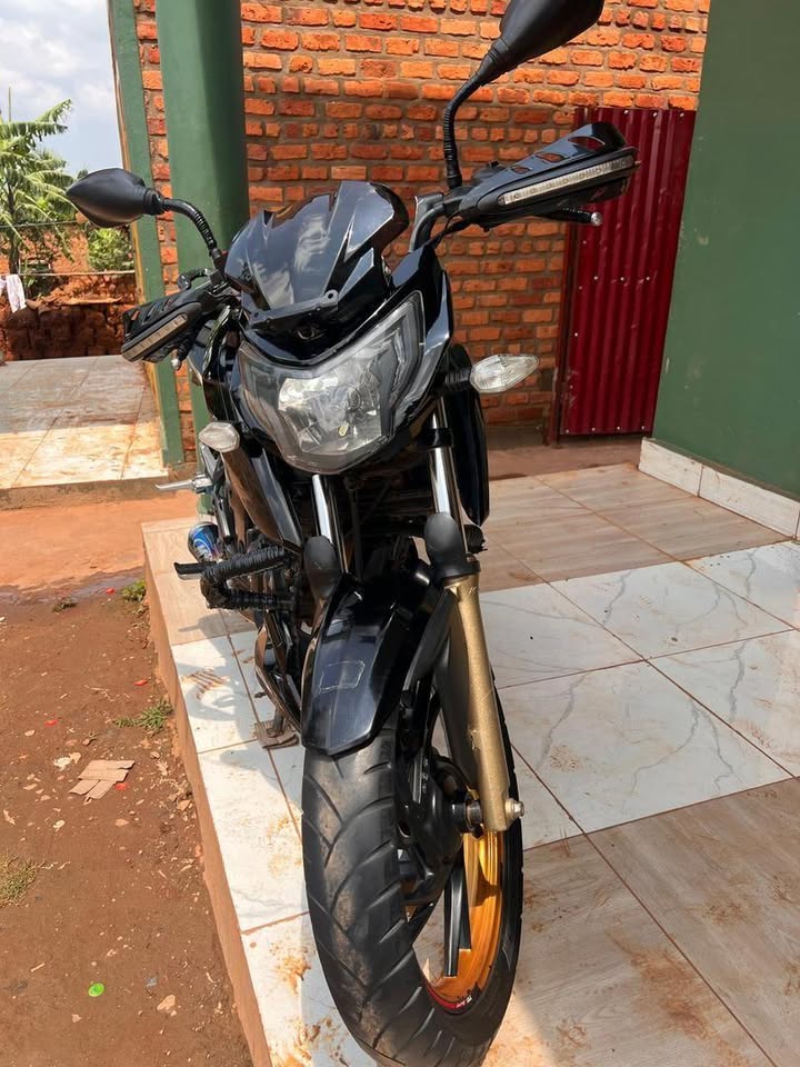 Moto Apache Cc200 4V
