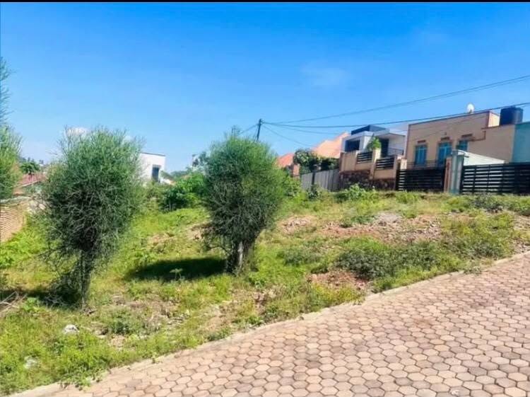 KABEZA MWITUNDA PLOT