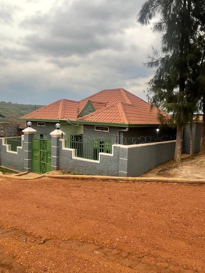 HOUSE FOR SALE