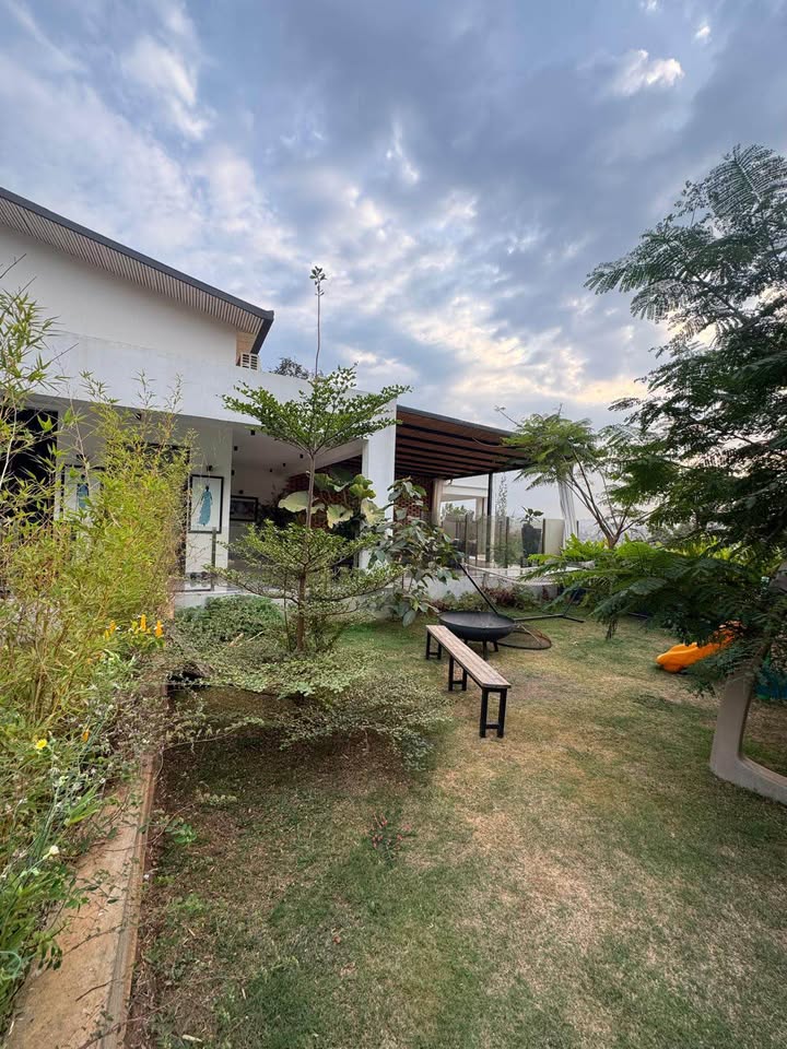 LUXURY VILLA FOR SALE FOR IN  NYARUTARAMA GISHUSHU