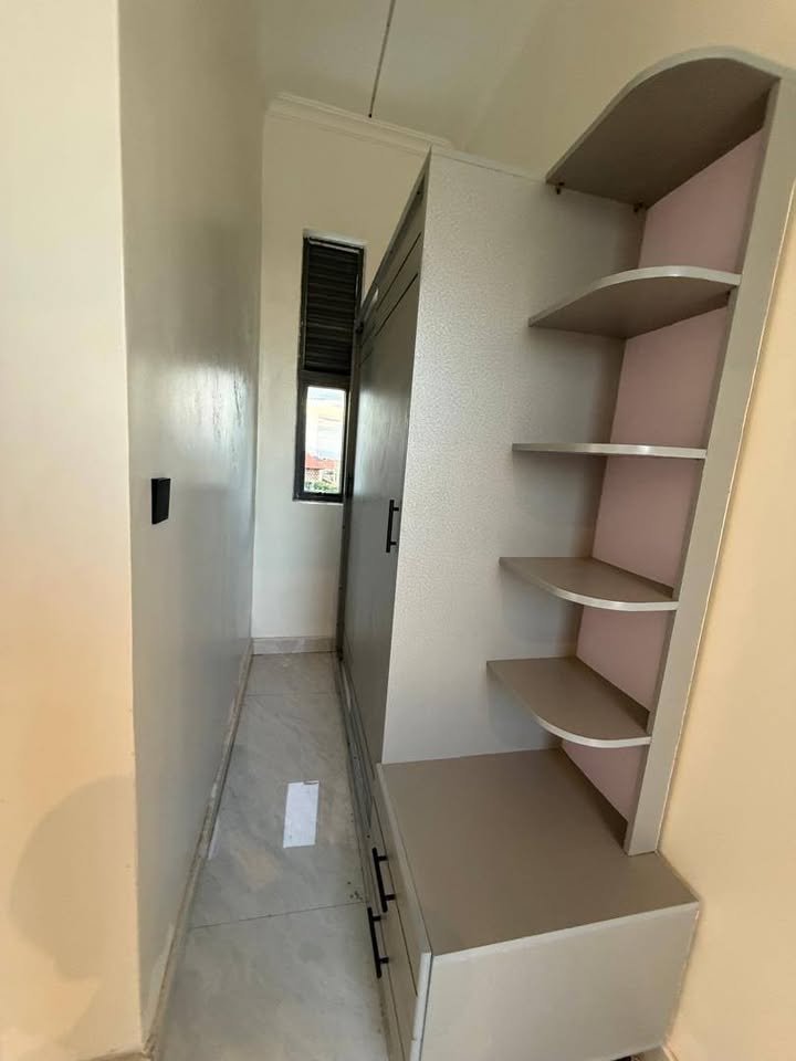 4 beds 4 baths House for sell