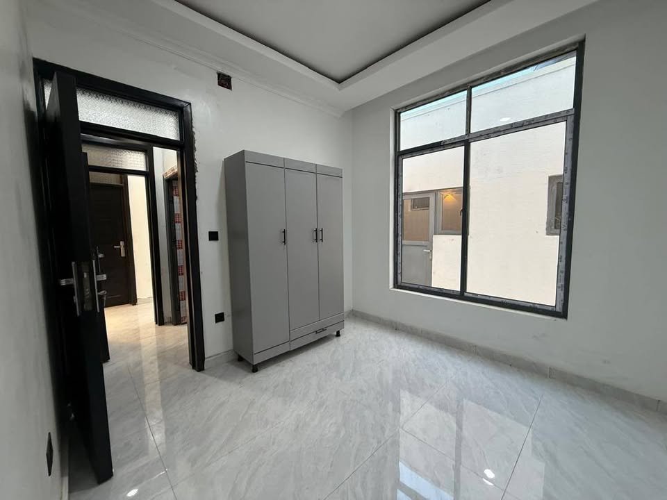 4 beds 4 baths House for sell