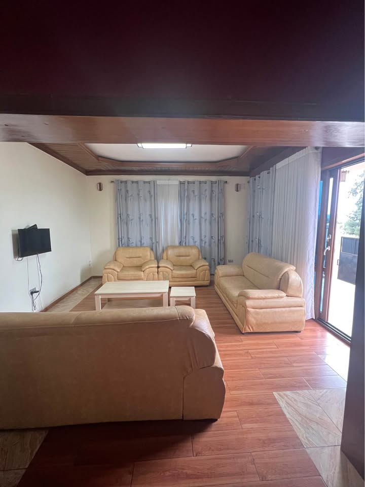Furnished house for rent at Rebero