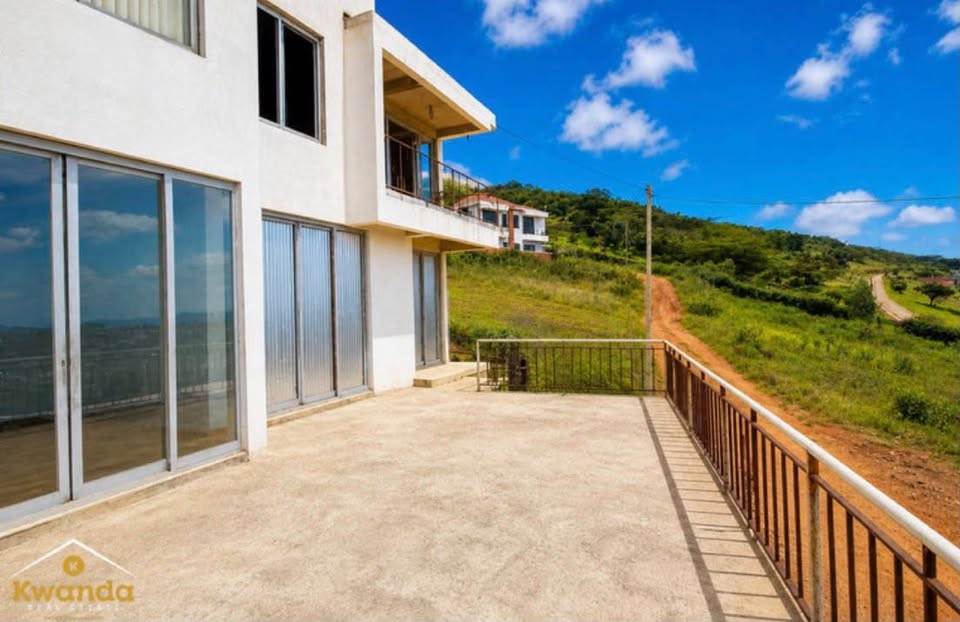 This house is for sale in Kigali kicukiro rebero in VP neighborho