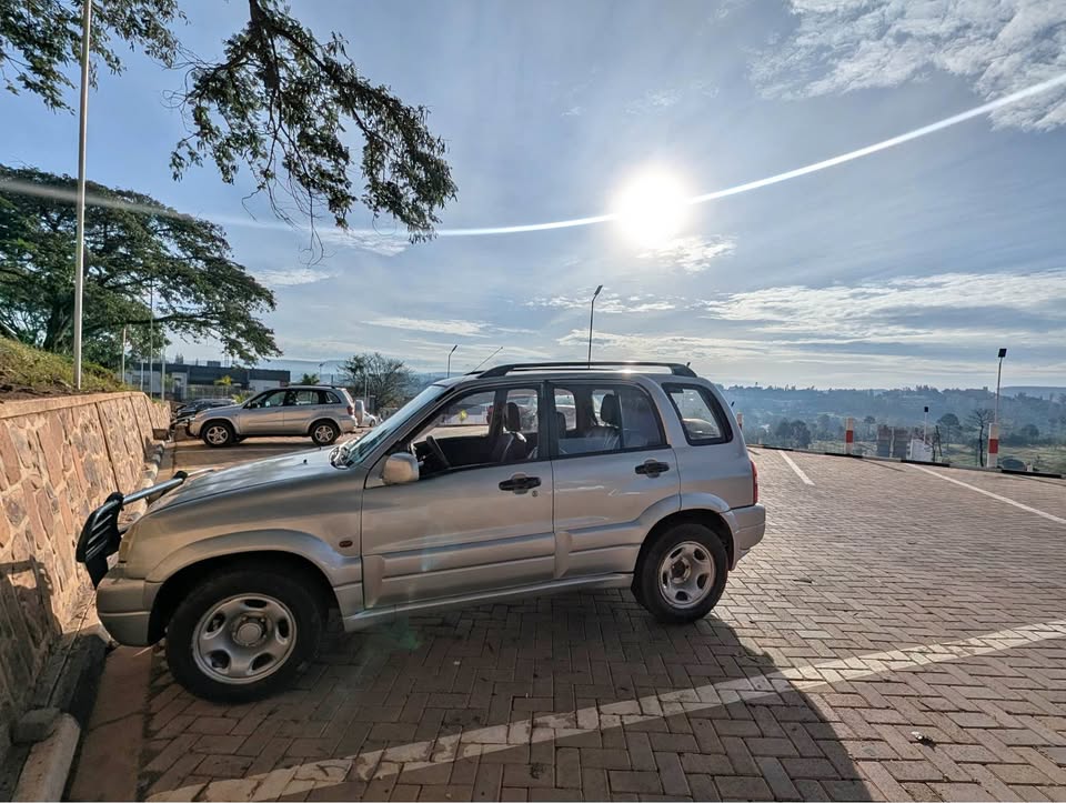 2005 Suzuki Grand Vitara