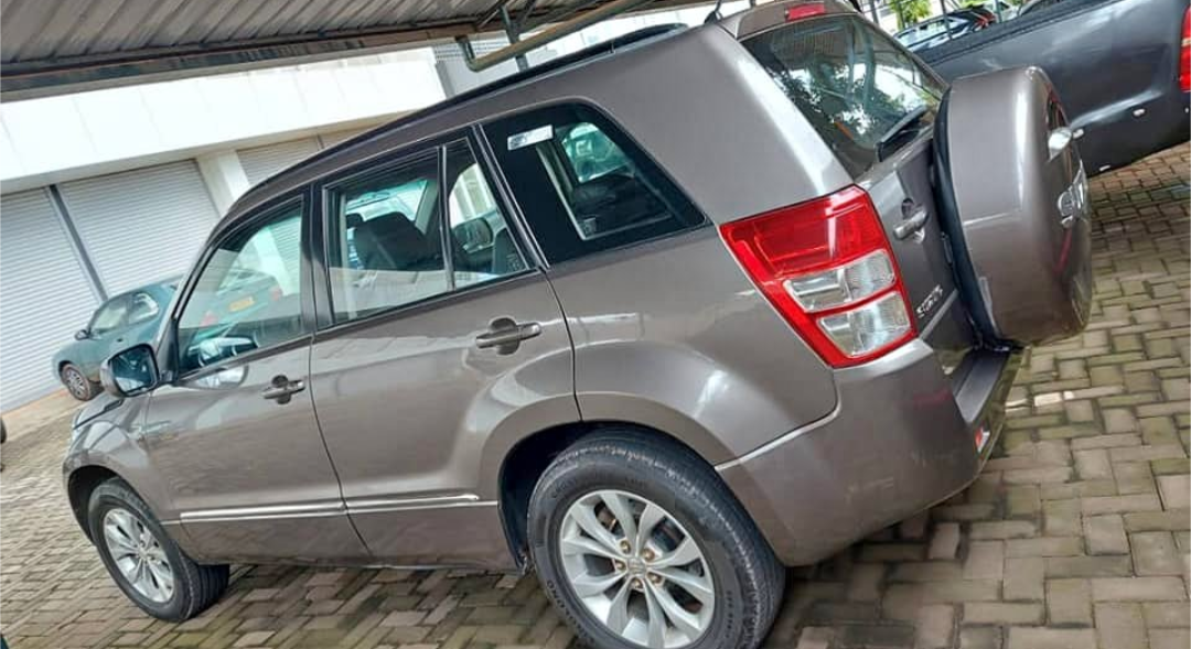 Suzuki grand Vitara Manuel, 2018 from Rwanda motor for sale only 16M