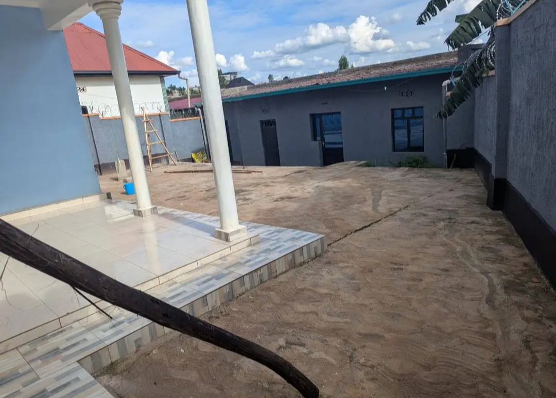 Selling a business house at rwamagana bus station
