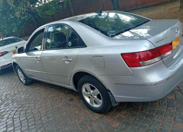 Hyundai sonata 2008