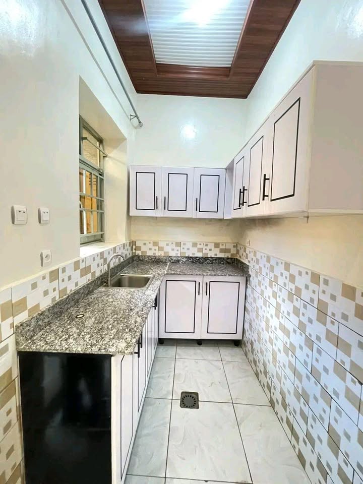 unfurnished house 🏘️ for rent 250k