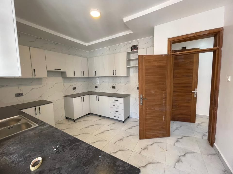Kimironko very nice unfurnished house for rent
