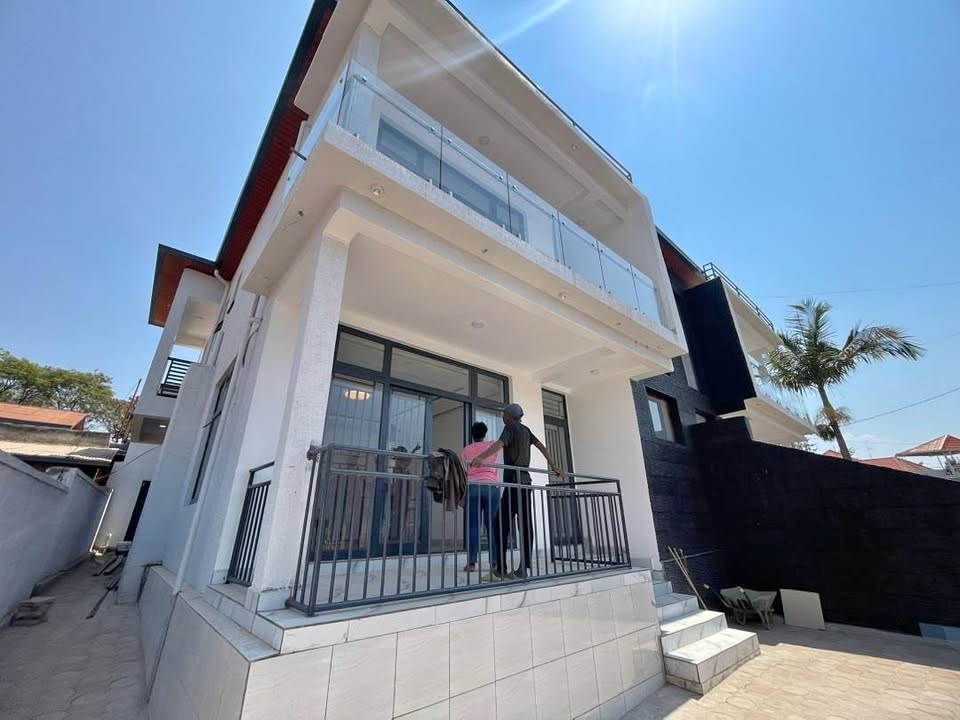 Kimironko very nice unfurnished house for rent