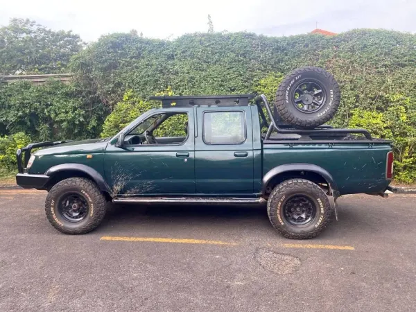 Nissan hard bord Customised