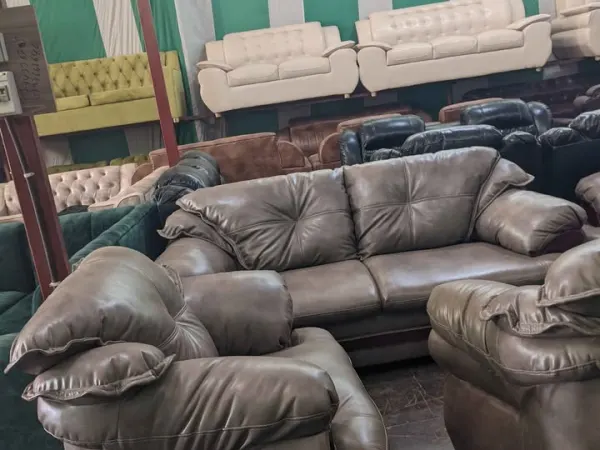 Zantebe zikoze mwipamba gs turazifite hano kurimacye