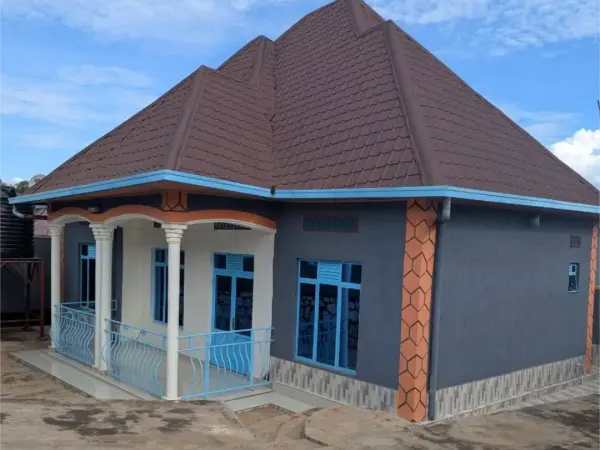 Selling a business house at rwamagana bus station