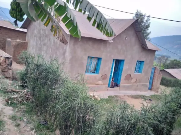 house for sell at nyabyondo center