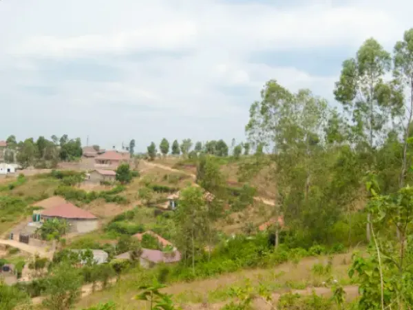 PLOT FOR SALE AT RUYENZI
