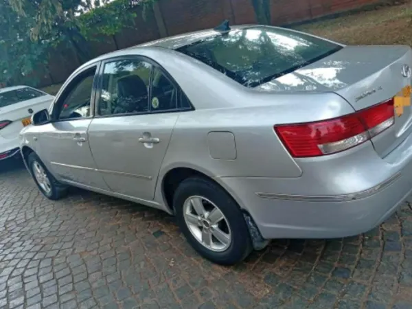 Hyundai sonata 2008